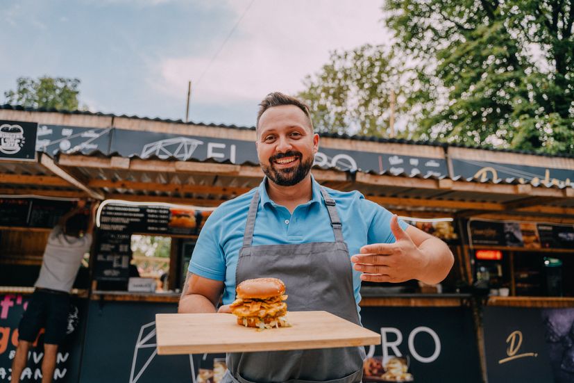 7th edition of the fantastic Zagreb Burger Festival – the place for more than 40 irresistible meat delicacies - in Dr. Franjo Tuđman Square