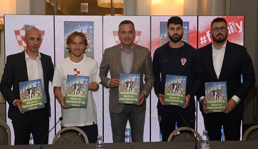 Book ‘Croatian school of football’ presented in Zagreb