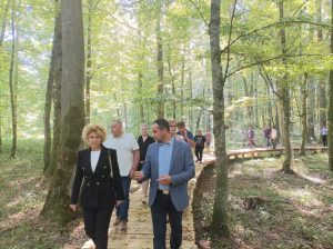 Trail connecting protection of nature and cultural heritage opens at Veliki Grđevac
