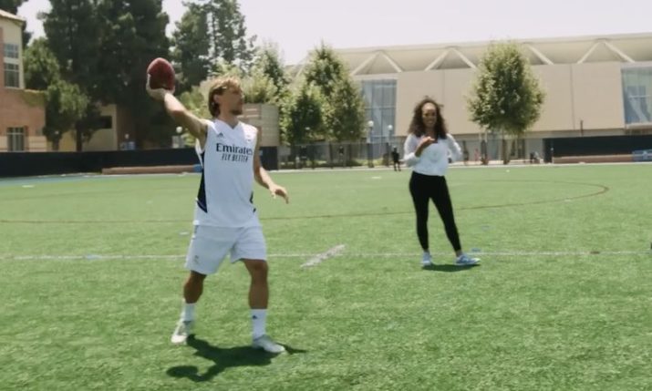 VIDEO: Luka Modrić shows off his American football skills with Dallas Cowboys stars 