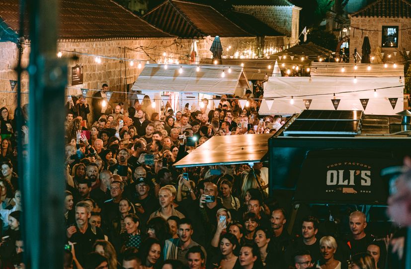 PHOTOS: Over 1,000 people turn out for Dubrovnik’s first street food festival