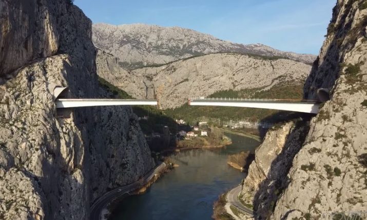 VIDEO: Latest footage of bridge being built over Croatia’s Cetina River