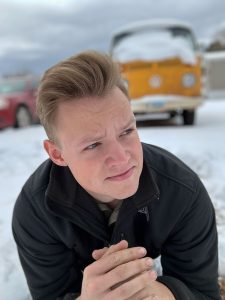 VIDEO: Croatian singing American writes new song about a 'djevojka'