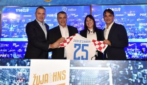 Ožujsko pivo - 25 years behind the Croatian football team - new contract and TV ad