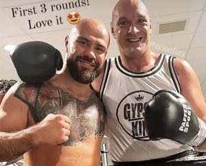 Tyson Fury calls in Croatian boxer to his camp 