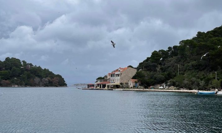 Traditional way of fishing on the Croatian island of Mljet – a right and a livelihood 
