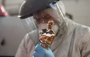 Famous Croatian-American artist and Oscar statuette producer Dick Polich has passed away at the age of 90.