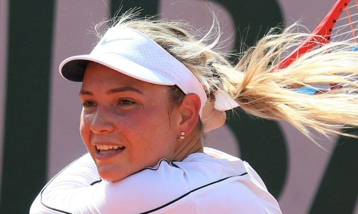 <strong>Donna Vekić reaches Australian Open quarterfinals for first time</strong>