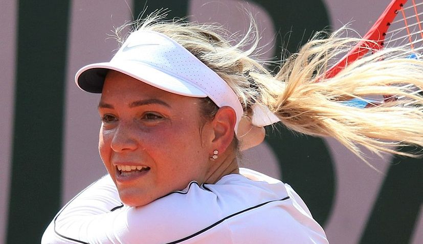 <strong>Donna Vekić reaches Australian Open quarterfinals for first time</strong>