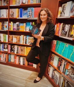 Meet Mary Čolak: Croatian-Canadian author of hit books about success