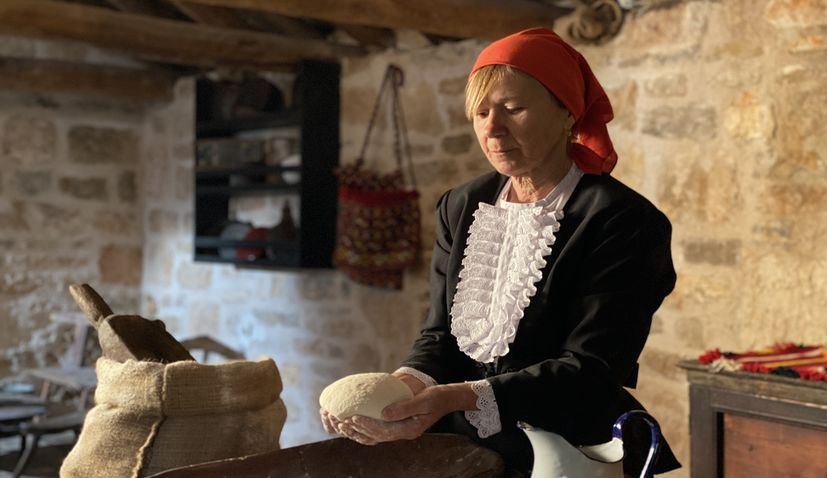 Bread-making video a beautiful ode to a unique Croatian area