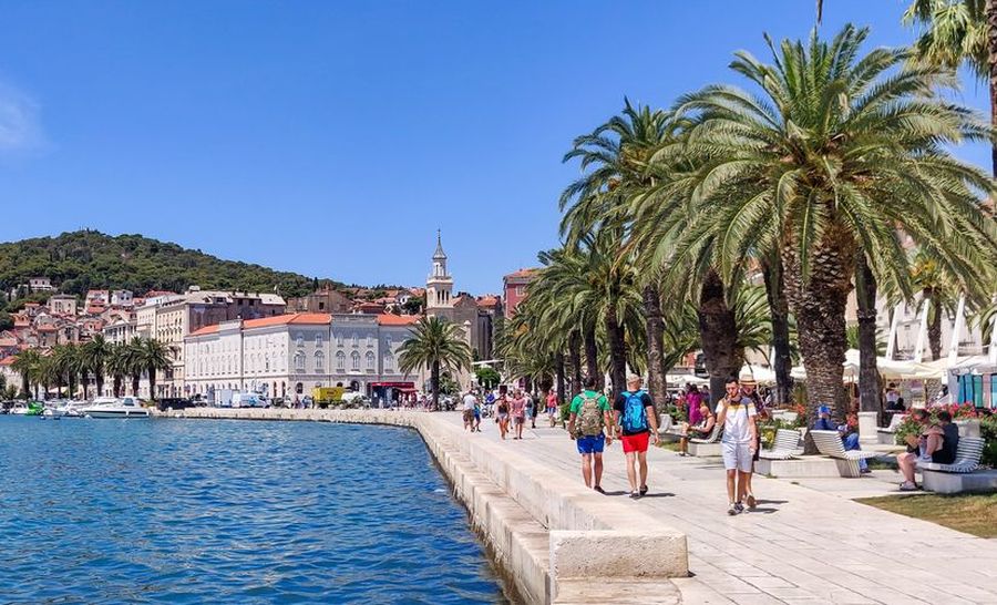 How many people share your name and surname in Croatia? Find out here