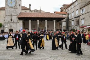 Preserving Trogir's unique cultural identity through dance