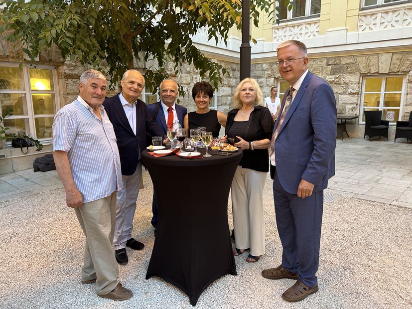 Meetings of Croatian emigrants from five continents in Dubrovnik concludes 