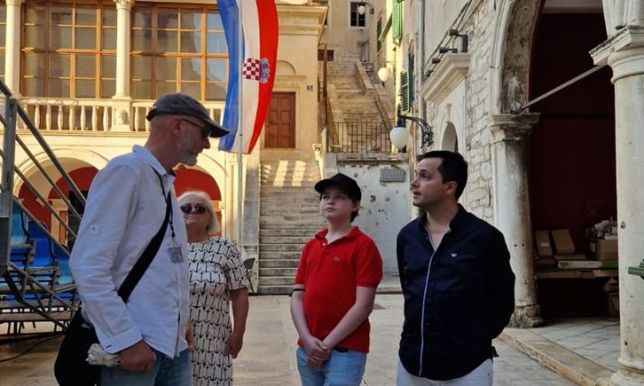 ‘The smartest kid in the world’ (13) arrives in Croatia