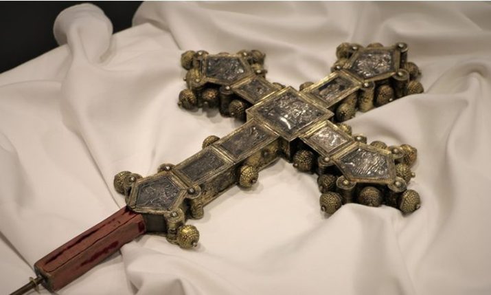 The valuable 14th century cross returned to Croatia after 50 years 
