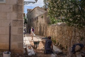 Wall of ancient Greek city found under Stari Grad on Hvar island