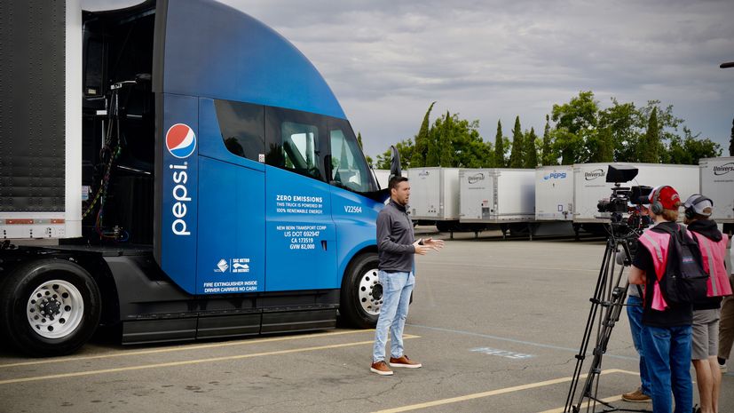  Croatian-American leading world’s first commercial Tesla Semi truck deployment with PepsiCo 