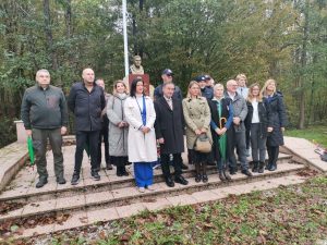An educational trail was officially inaugurated on Friday in the Kotar Forest between Sisak and Petrinja
