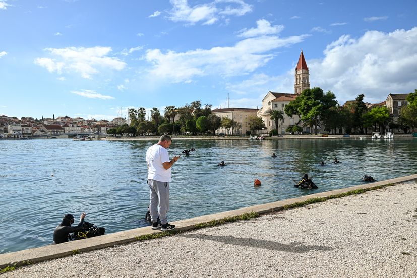  Big seabed cleanup in Trogir removes marine waste 