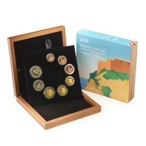 First official Croatian set of euro coins - Dubrovnik
