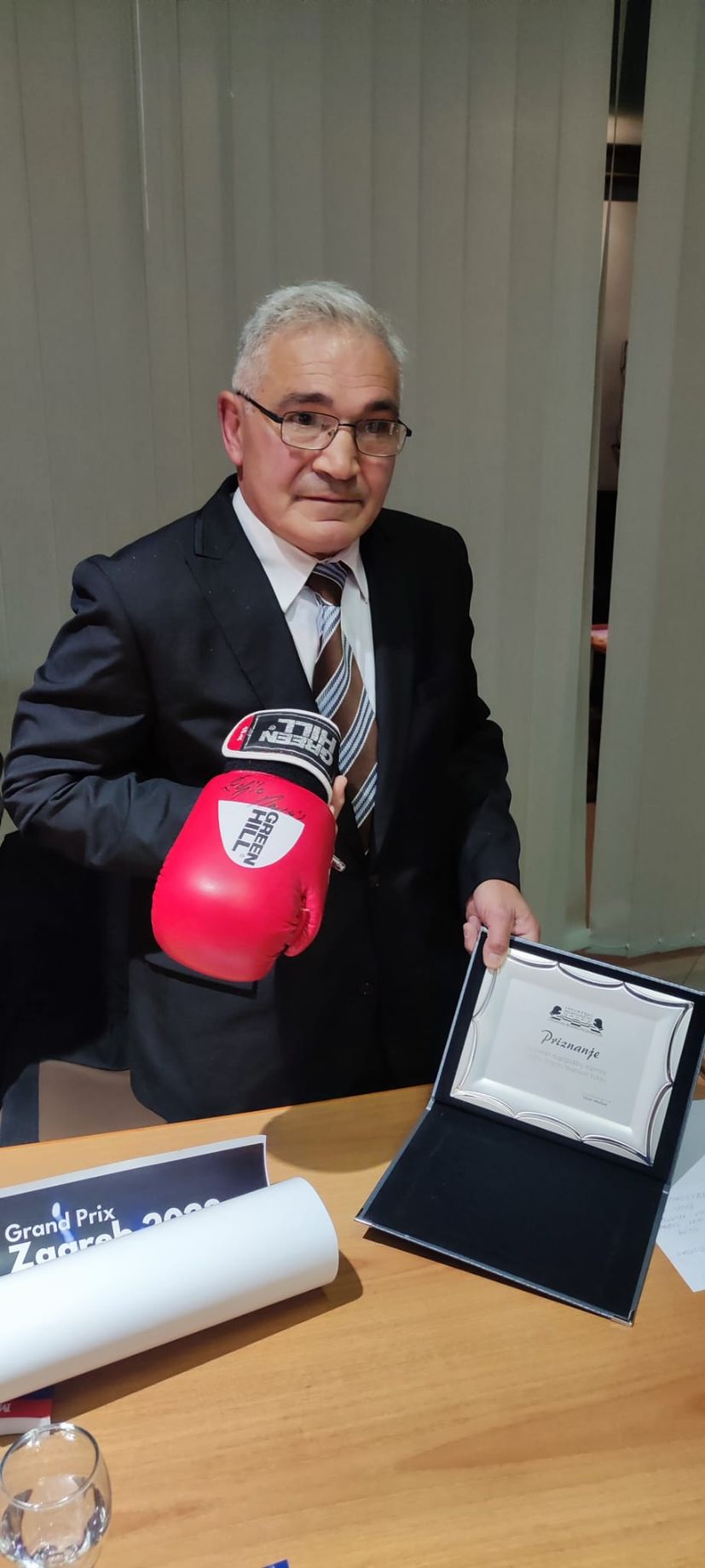  Australian-Croatian boxing champion Ivan Rukavina launches book 