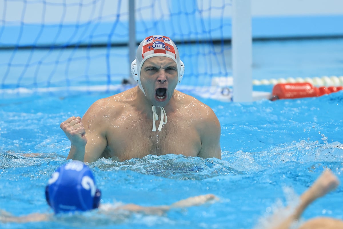 Croatia topples Greece to reach semifinals of European Water Polo