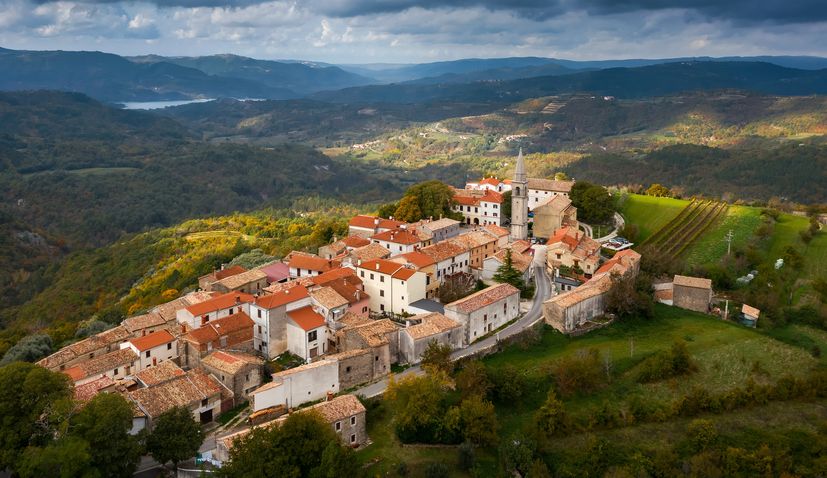 Discover the charm of Draguć deep in the heart Istria
