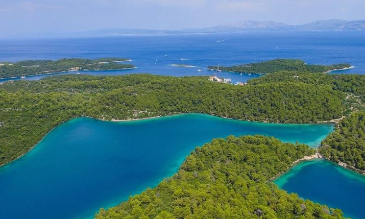 Small Croatian island goes up for sale