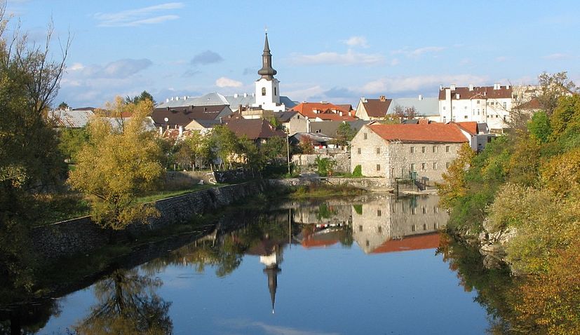 Gospić biggest town larger than New York and Paris