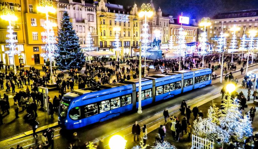 Zagreb announces free public transport for over 65s 