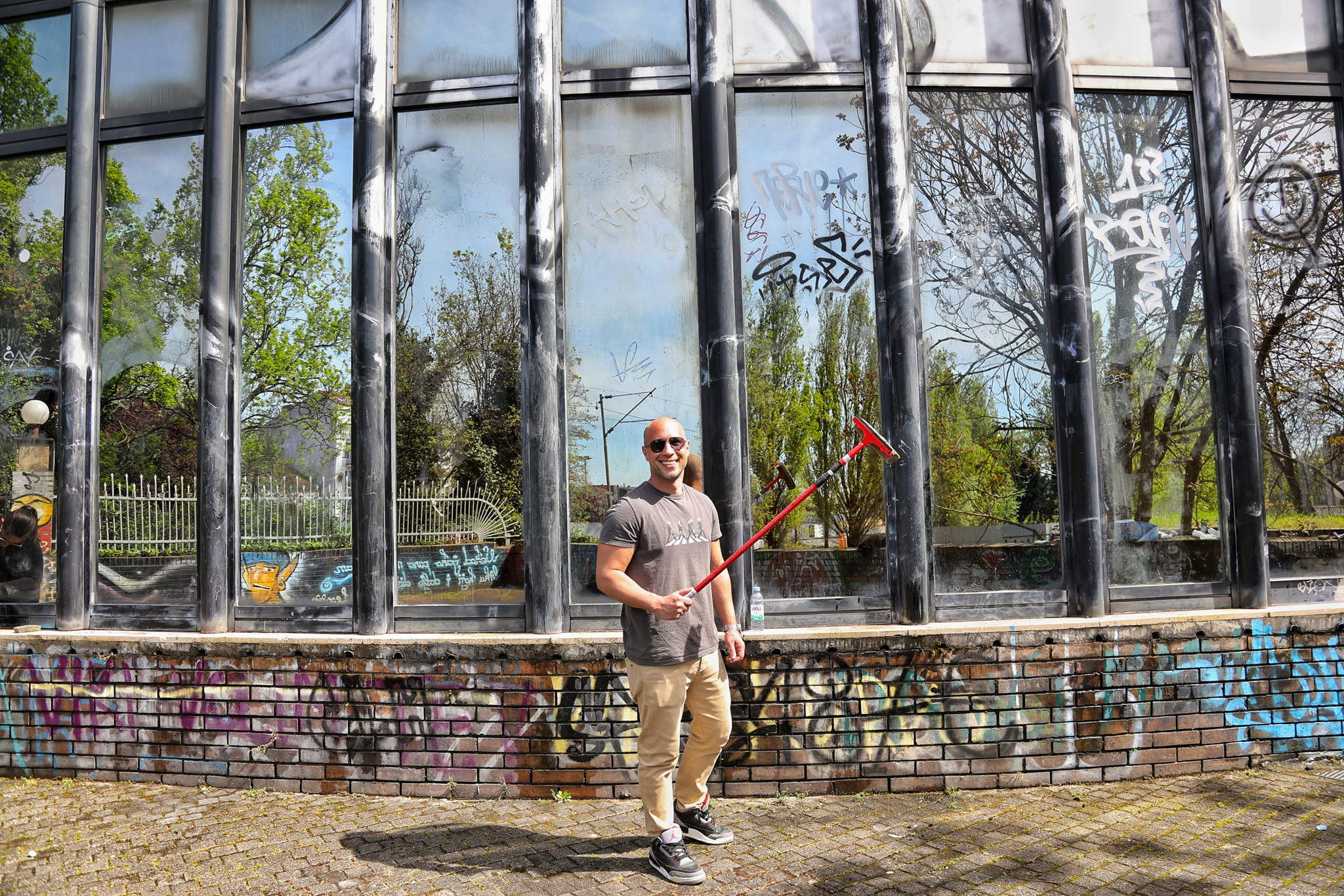 Graffiti clean up initiative at Drazen Petrovic