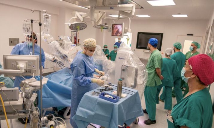 Robot Hugo revolutionises surgical precision at hospital in Split