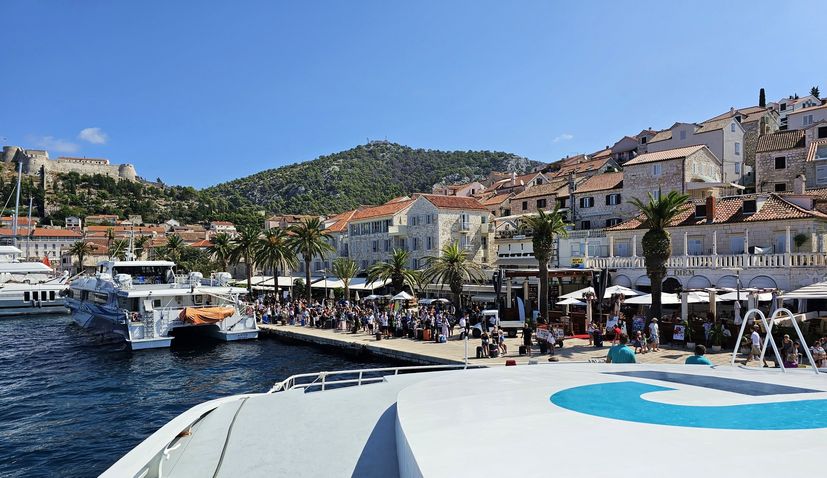 New Dubrovnik – Korčula – Hvar – Milna – Split catamaran service announced