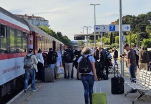 EuroNight train arrives in Split