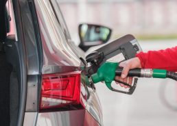 Croatia ends fuel price controls after three years of regulation