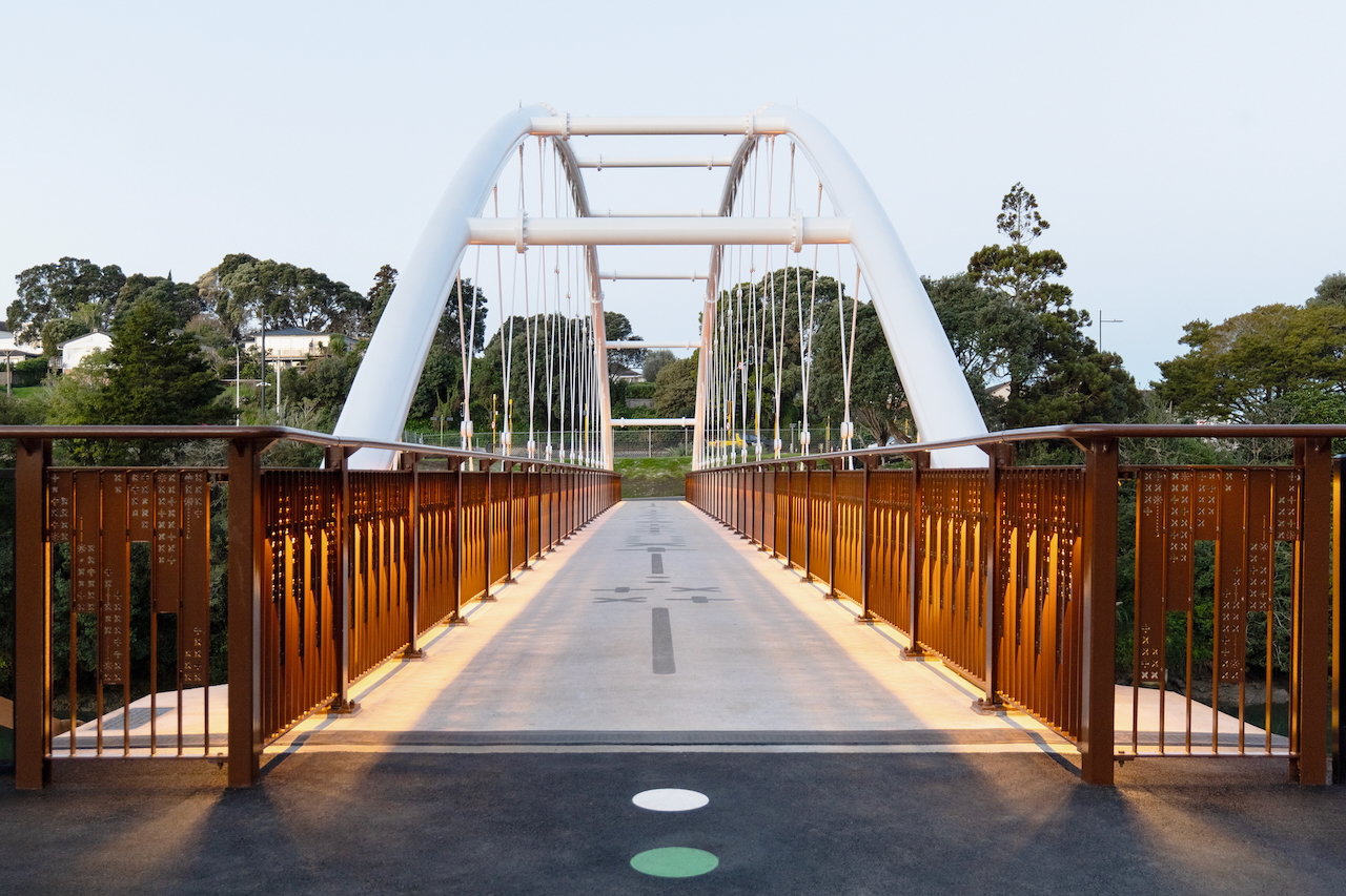 Croatian Maori bridge nz panmure