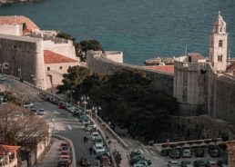 Dubrovnik leads call for tough new taxi laws to protect passengers