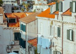 Croatians leave parental home latest in Europe, says new report