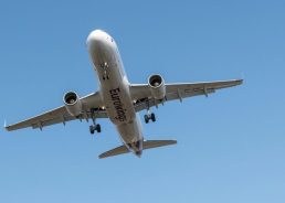 Drama in Zagreb skies as plane makes emergency landing