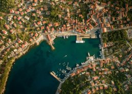 Locals in Jelsa rise up against planned foreign workers’ hostel