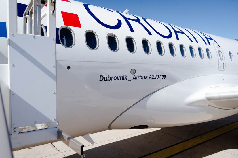  Airbus A220-100 “Dubrovnik”