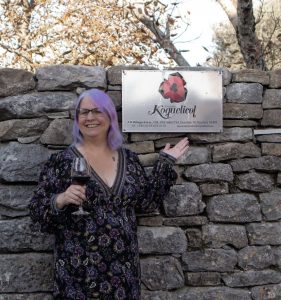 Prom arriving at Domaine Koquelicot