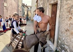 PHOTOS: Tradition meets sport in new Croatian water polo calendar