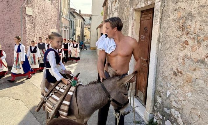 PHOTOS: Tradition meets sport in new Croatian water polo calendar