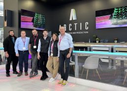 Croatian company unveils cutting-edge ice inks with real ice