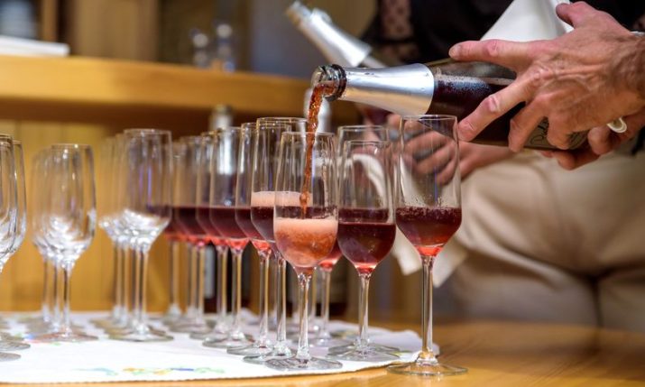 First Croatian sparkling blackberry wine unveiled