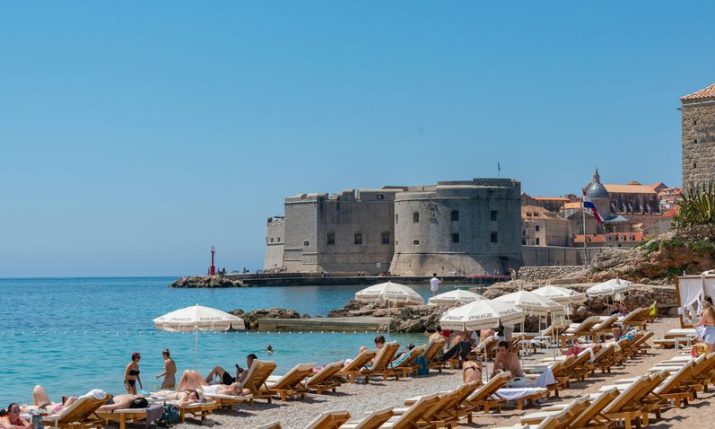 Croatian foreign tourism revenue increases despite slight summer dip