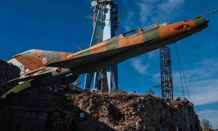 Historic MiG-21 unveiled above Dubrovnik