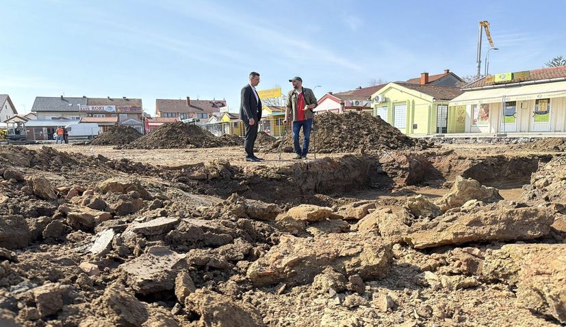 22 Roman graves discovered at market site in Vinkovci